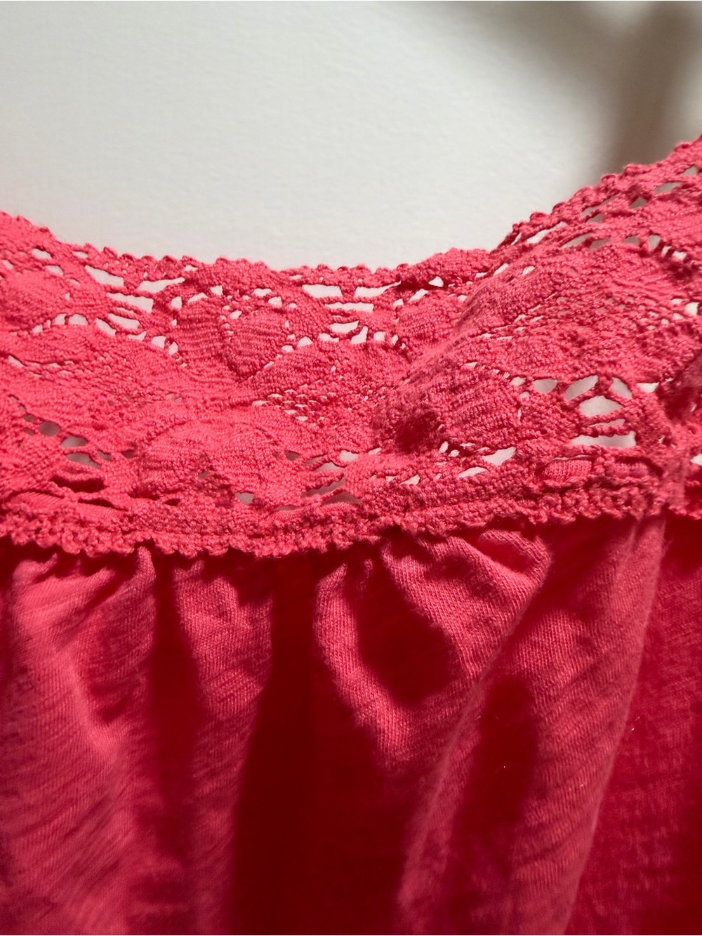 LOFT Coral Lace-Trim Tank